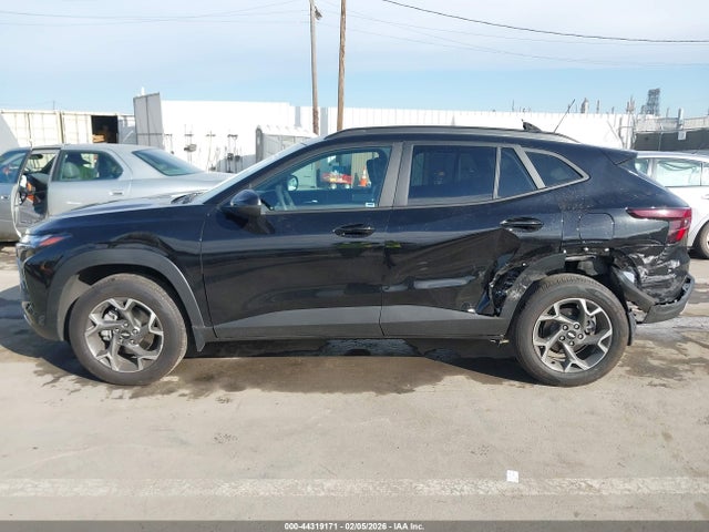 KL77LHEP4SC300438 Chevrolet Trax Fwd Lt