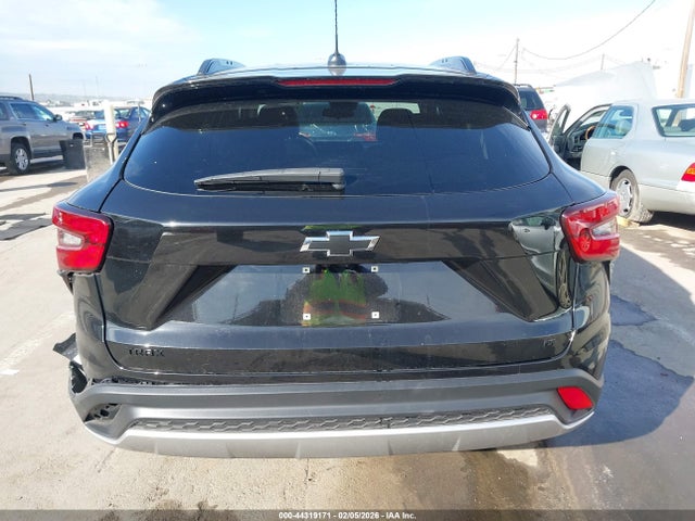 KL77LHEP4SC300438 Chevrolet Trax Fwd Lt