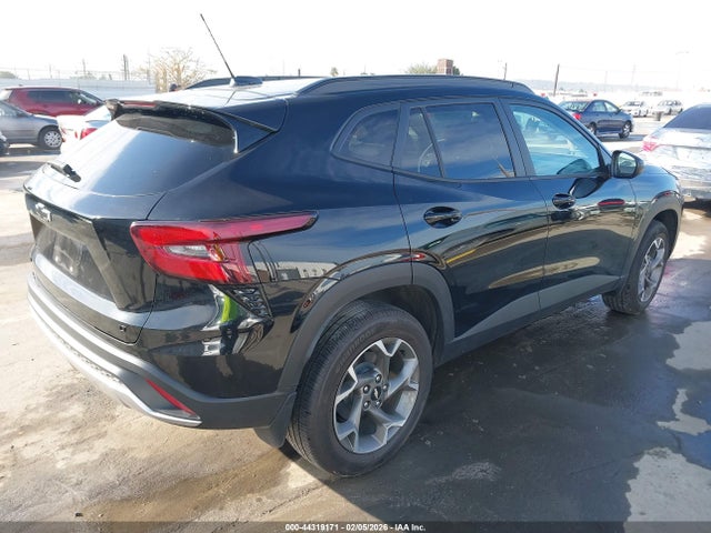 KL77LHEP4SC300438 Chevrolet Trax Fwd Lt