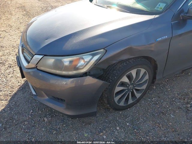 2015 Honda Accord Hybrid Ex-l მანქანა იყიდება აუქციონზე, vin: 1HGCR6F55FA010665, აუქციონის ნომერი: 44319184