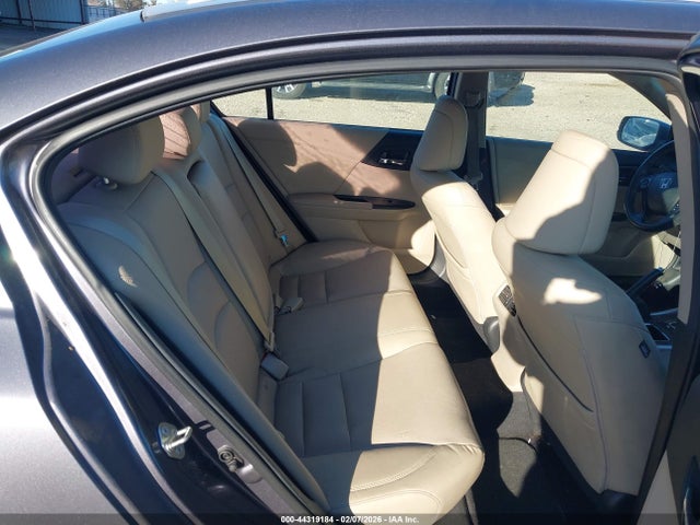2015 Honda Accord Hybrid Ex-l მანქანა იყიდება აუქციონზე, vin: 1HGCR6F55FA010665, აუქციონის ნომერი: 44319184