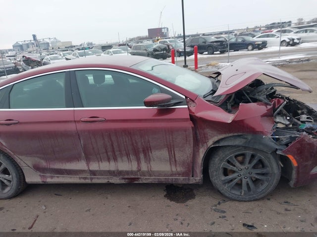 Aukcja sprzedaży 2015 Chrysler 200 Limited, vin: 1C3CCCAB0FN579903, numer aukcji: 44319199