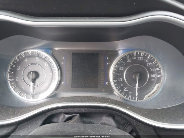 Aukcja sprzedaży 2015 Chrysler 200 Limited, vin: 1C3CCCAB0FN579903, numer aukcji: 44319199