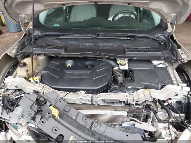1FMCU9G9XHUF11239 Ford ESCAPE SE