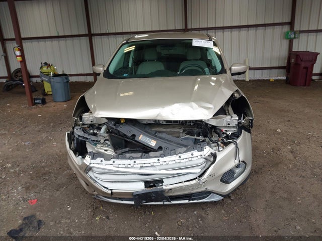 1FMCU9G9XHUF11239 Ford ESCAPE SE