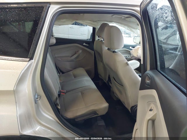 1FMCU9G9XHUF11239 Ford ESCAPE SE