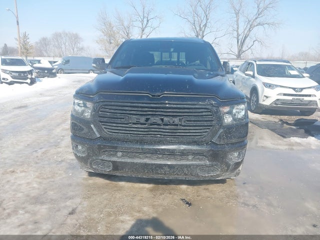 44319215 :رقم المزاد ، 1C6SRFFT3MN558122 vin ، 2021 Ram 1500 Big Horn  4x4 5'7 Box مزاد بيع