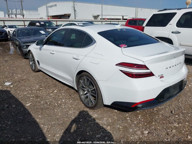 2022 GENESIS G70 KMTG34TA6NU088068 Photo 2