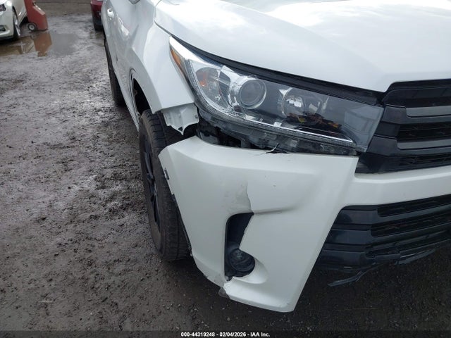 Toyota Highlander Se 2018 5TDJZRFH0JS493866 Image 20