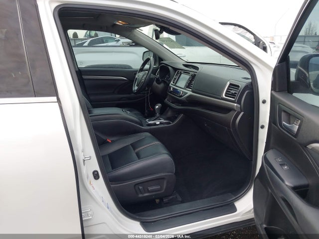 Toyota Highlander Se 2018 5TDJZRFH0JS493866 Image 5