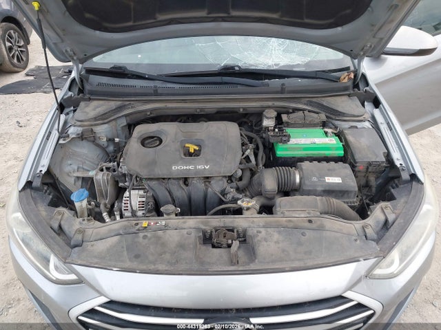 5NPD84LFXHH105984 Hyundai ELANTRA SE