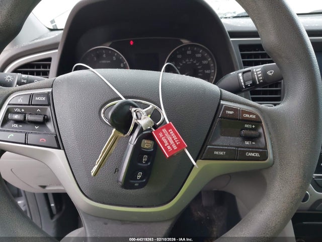 5NPD84LFXHH105984 Hyundai ELANTRA SE