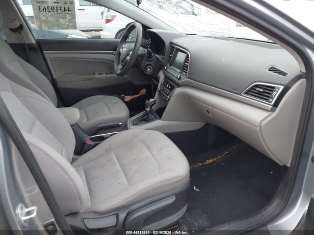 5NPD84LFXHH105984 Hyundai ELANTRA SE