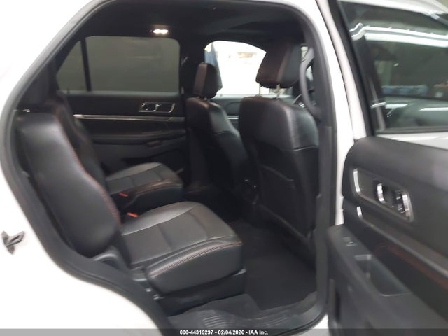 1FM5K8GT5KGA90184 Ford EXPLORER SPORT