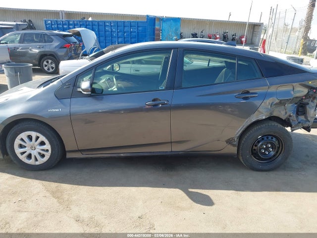 JTDKARFU5L3113269 Toyota Prius L Eco
