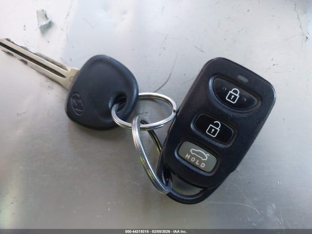 5NPD74LF9HH115117 Hyundai ELANTRA SE