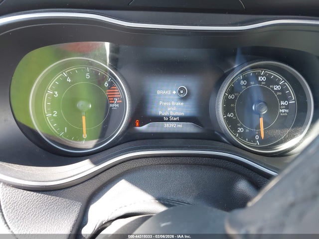 44319333 :رقم المزاد ، 1C4PJMMB5PD115551 vin ، 2023 Jeep Cherokee Altitude Lux 4x4 مزاد بيع