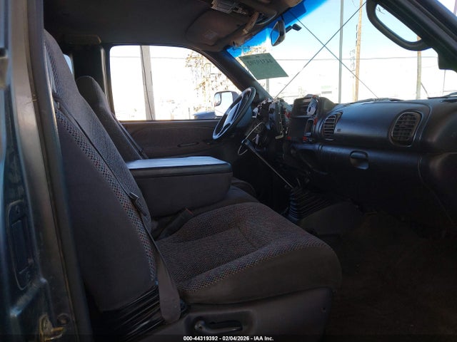 Продаж на аукціоні авто 2002 Dodge Ram 2500 Slt, vin: 3B7KF23C12M223804, номер лоту: 44319392