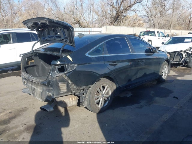 2016 HYUNDAI SONATA 5NPE24AF7GH397990 Photo 3