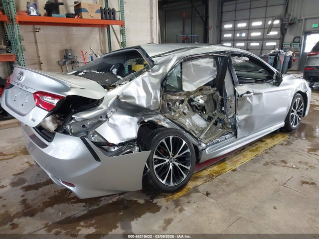 4T1B11HK7J4027557 Toyota Camry L/le/se/xle