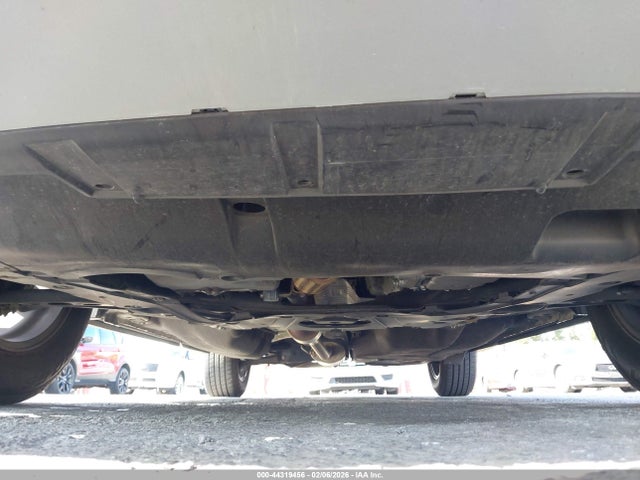 2HKRW5H39JH422435 Honda CR-V LX