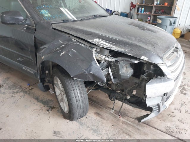 44319475 :رقم المزاد ، 4S4BRBKC5D3245541 vin ، 2013 Subaru Outback 2.5i Limited مزاد بيع