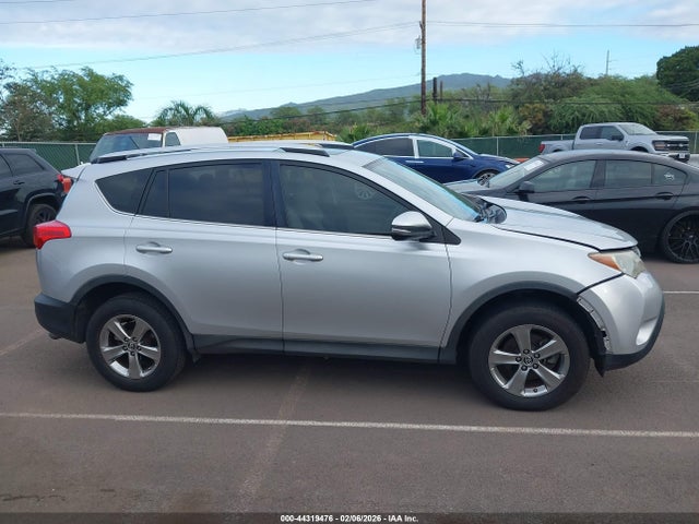Toyota Rav4 Xle 2015 JTMWFREV9FJ025029 Image 13