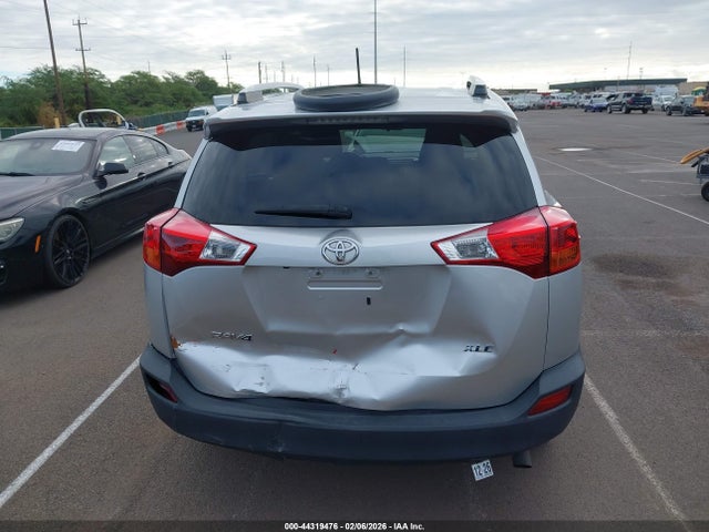 Toyota Rav4 Xle 2015 JTMWFREV9FJ025029 Image 16