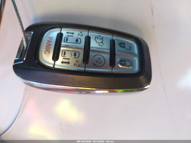 44319485 :رقم المزاد ، 2C4RC1BG4JR306673 vin ، 2018 Chrysler Pacifica Touring L مزاد بيع