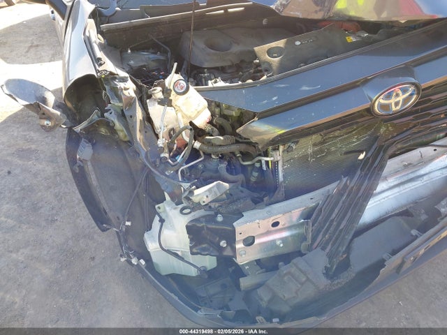 JTMRWRFV7PD205878 Toyota Rav4 Hybrid Xle
