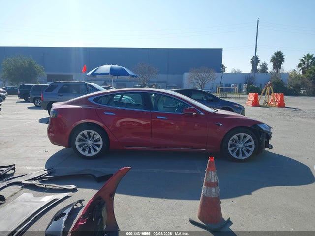 Tesla Model S 100d/60d/75d/90d/p100d 2017 5YJSA1E25HF213481 Image 14