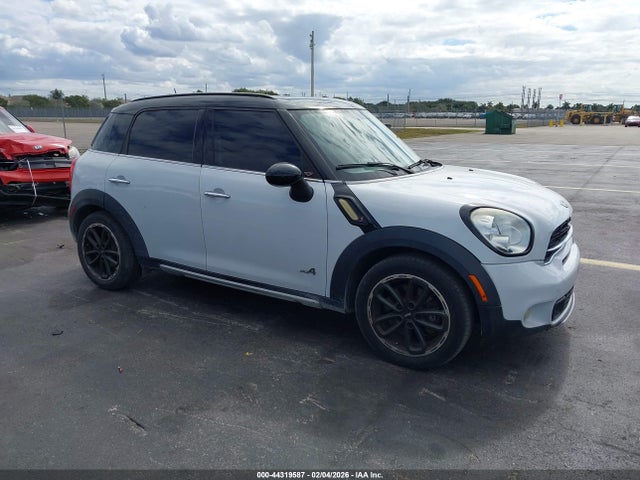 2016 MINI COUNTRYMAN WMWZC5C52GWU01539