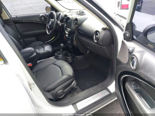 2016 MINI COUNTRYMAN WMWZC5C52GWU01539 Photo 4