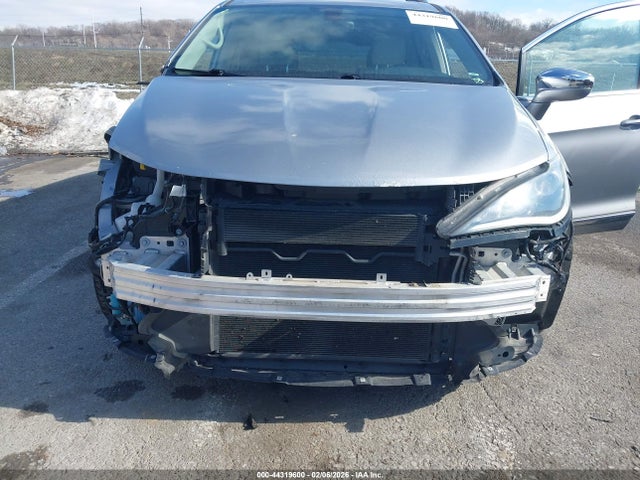 Aukcja sprzedaży 2018 Chrysler Pacifica Limited, vin: 2C4RC1GG0JR143075, numer aukcji: 44319600