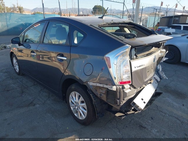 Toyota PRIUS PLUG-IN 2014 JTDKN3DP3E3063358 Image 3