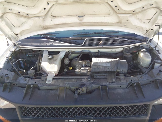 2017 Chevrolet Express 2500 Work Van მანქანა იყიდება აუქციონზე, vin: 1GCWGAFF2H1351697, აუქციონის ნომერი: 44319620