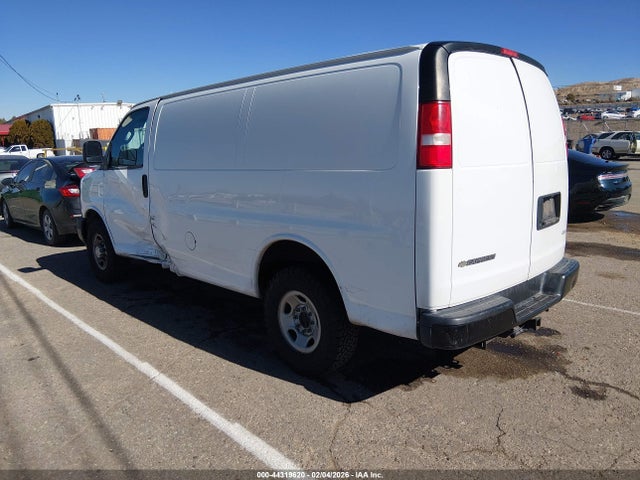 2017 Chevrolet Express 2500 Work Van მანქანა იყიდება აუქციონზე, vin: 1GCWGAFF2H1351697, აუქციონის ნომერი: 44319620