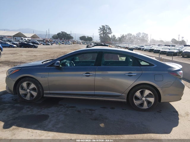 KMHE34L31HA065497 Hyundai Sonata Hybrid Limited