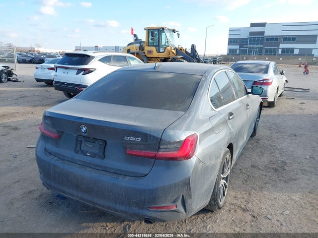 2019 BMW 330I WBA5R7C53KFH28360 Photo 3