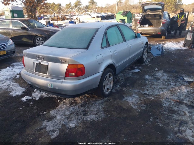 1997 AUDI A4 WAUCB88D6VA197929 Photo 3