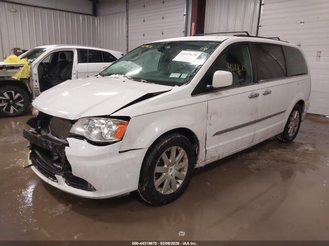 44319670 :رقم المزاد ، 2C4RC1BG5GR175228 vin ، 2016 Chrysler Town & Country Touring مزاد بيع