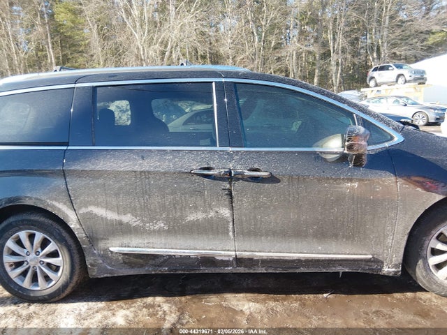 Aukcja sprzedaży 2019 Chrysler Pacifica Touring L, vin: 2C4RC1BG1KR576963, numer aukcji: 44319671