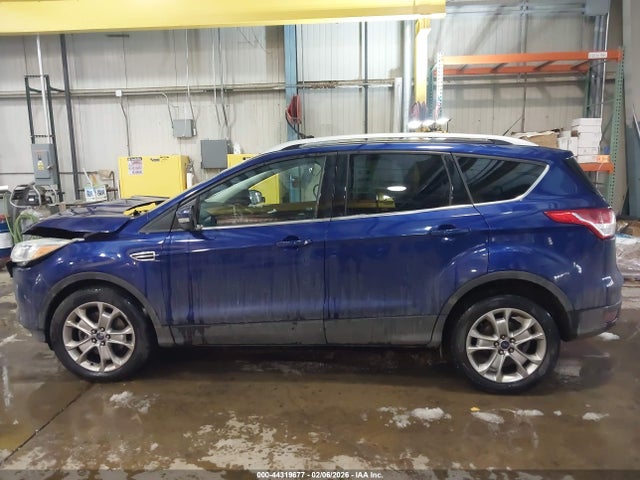 1FMCU9J93GUB13510 Ford Escape Titanium