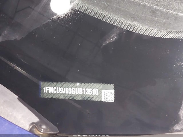 1FMCU9J93GUB13510 Ford Escape Titanium