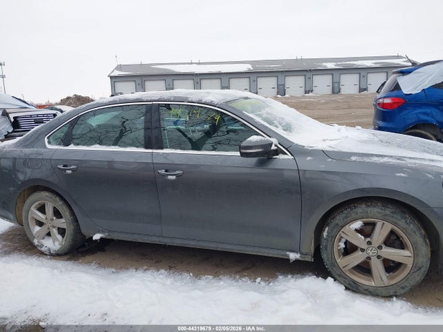 44319679 :رقم المزاد ، 1VWAT7A32FC092228 vin ، 2015 Volkswagen Passat 1.8t Limited Edition مزاد بيع