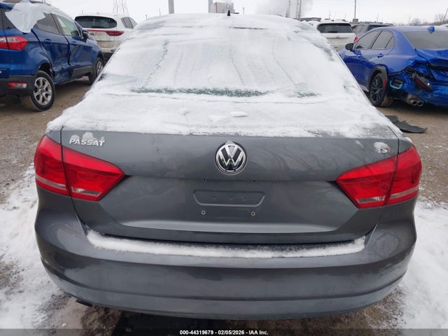 44319679 :رقم المزاد ، 1VWAT7A32FC092228 vin ، 2015 Volkswagen Passat 1.8t Limited Edition مزاد بيع