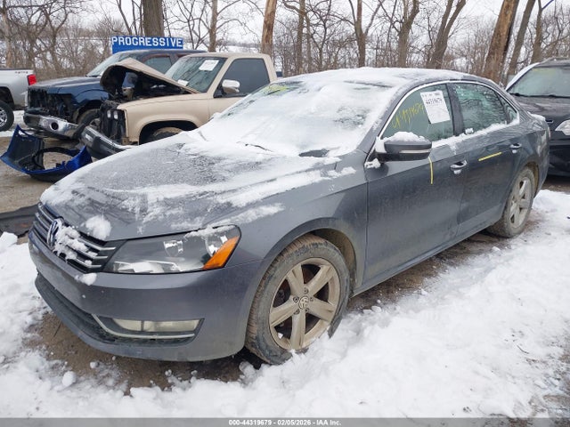 44319679 :رقم المزاد ، 1VWAT7A32FC092228 vin ، 2015 Volkswagen Passat 1.8t Limited Edition مزاد بيع