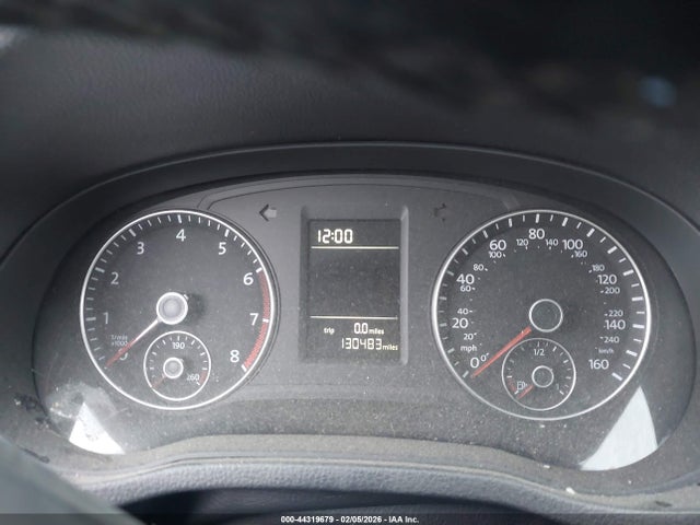 44319679 :رقم المزاد ، 1VWAT7A32FC092228 vin ، 2015 Volkswagen Passat 1.8t Limited Edition مزاد بيع