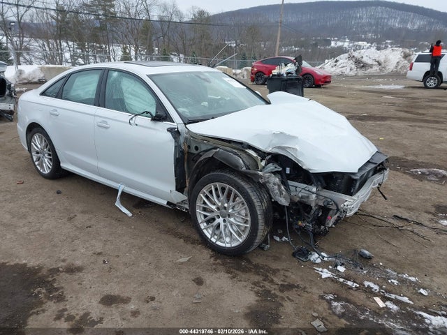 2016 AUDI A6 WAUHGAFC8GN101657 Photo 0