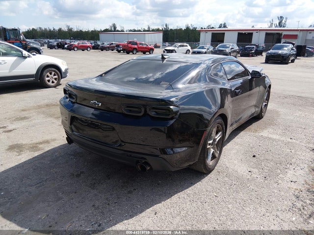 2019 CHEVROLET CAMARO 1G1FB1RS0K0104532 Photo 3